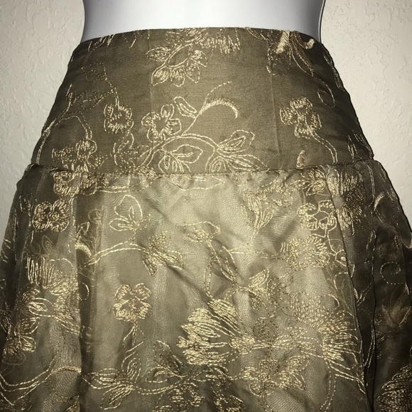 Coldwater Creek Embroidered Silk Satin Skirt PM - Picture 8 of 8